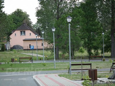 Oświetlenie terenu wokół Biblioteki Miejskiej w Rydułtowach